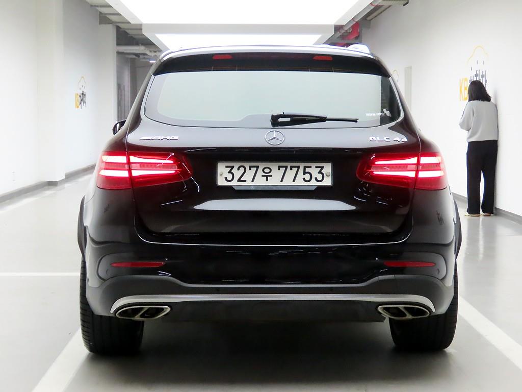Mercedes Benz GLC Class - Vista 3