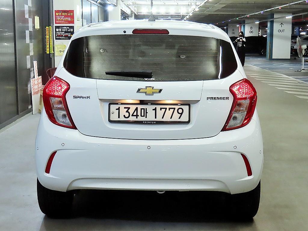 Chevrolet Spark - Vista 5