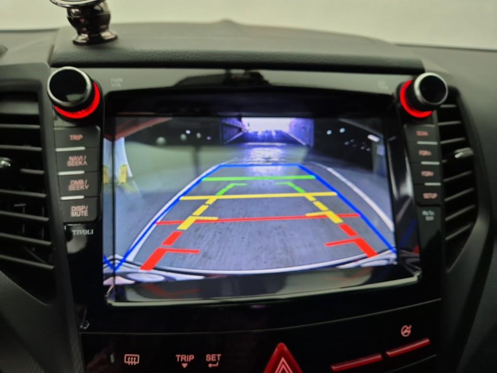 Ssangyong Tivoli 2017 Blanco - Importación desde Corea - HF Imports Iquique - Foto 15