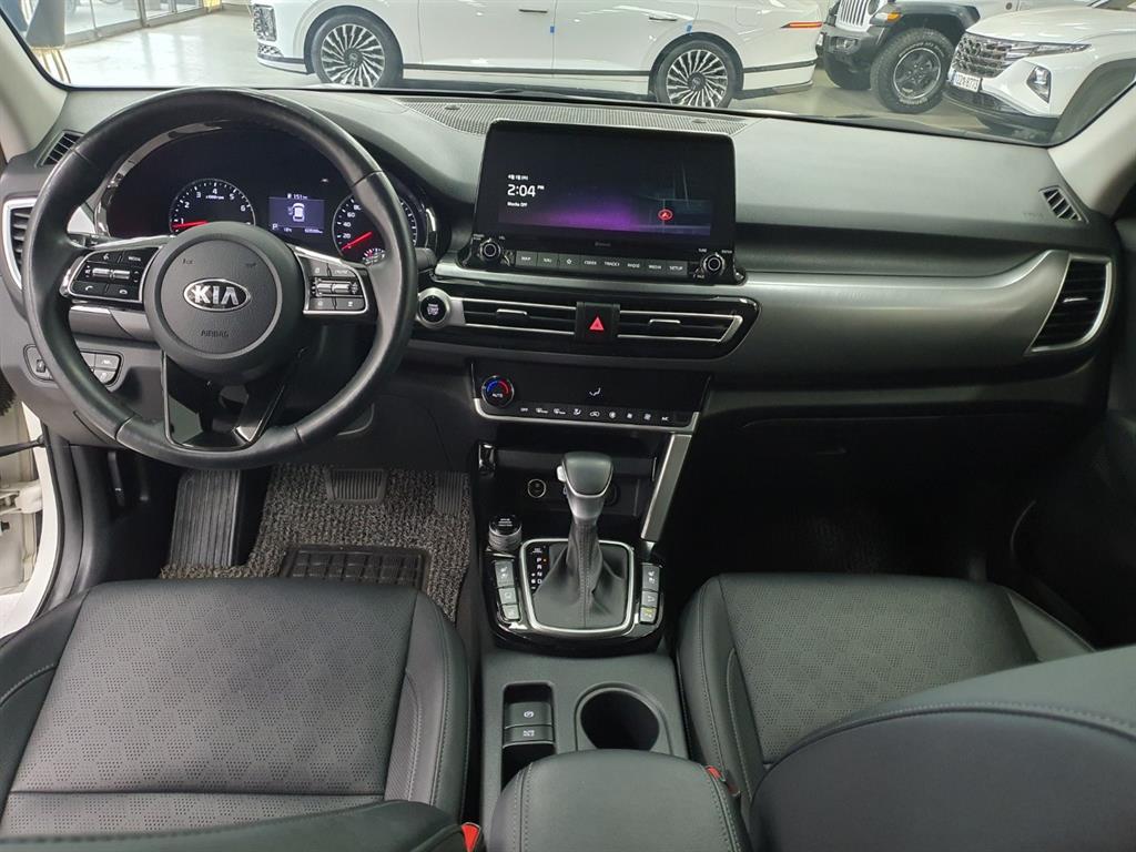 KIA Seltos - Vista 9