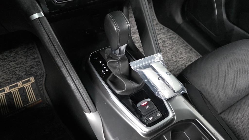 SAMSUNG QM6 - Vista 9