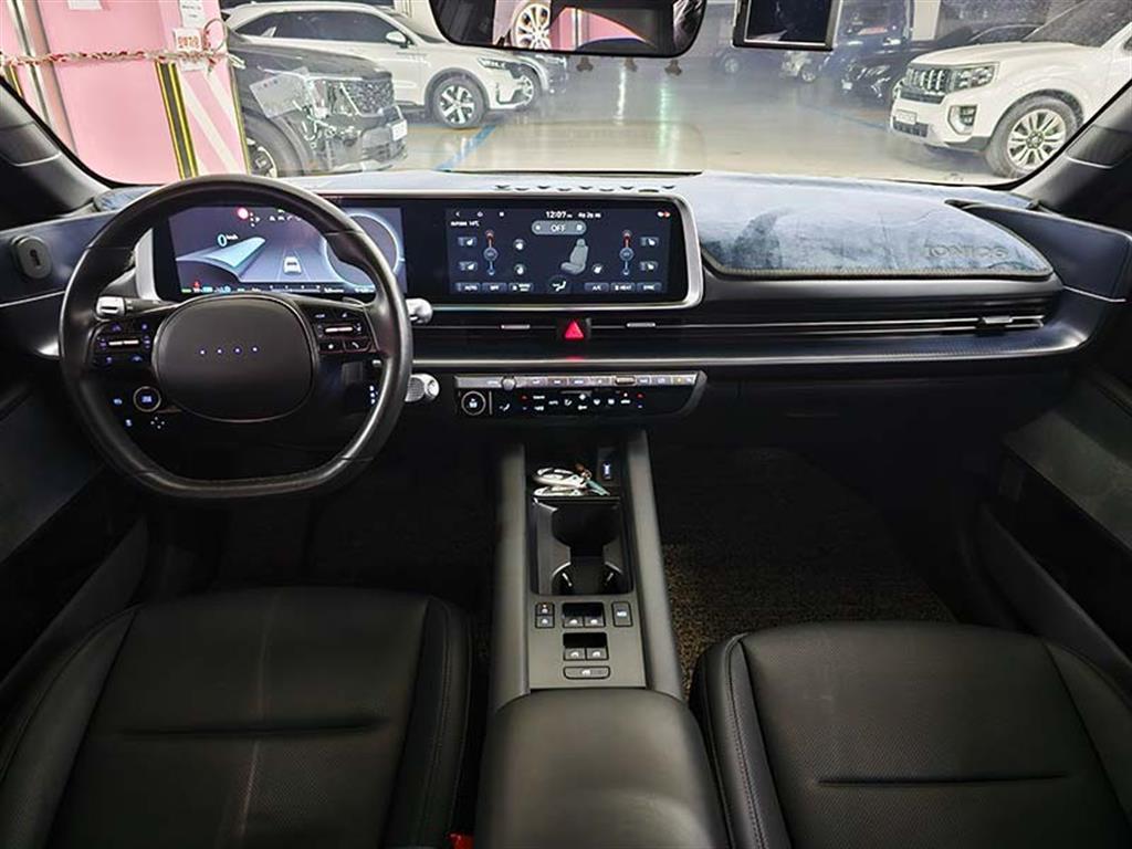 HYUNDAI Ioniq 6 - Vista 8