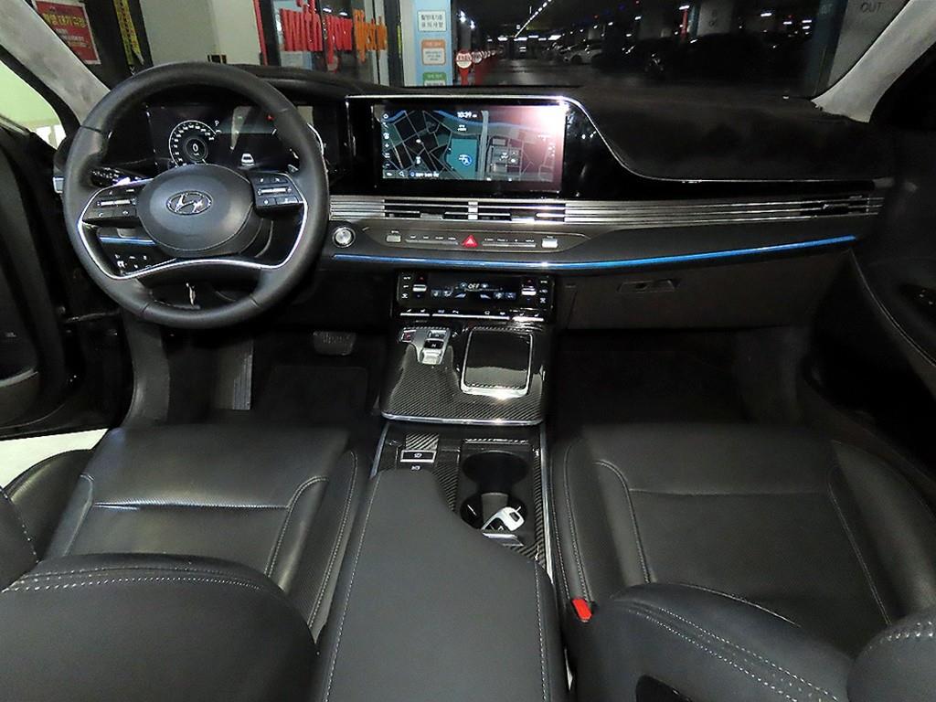 HYUNDAI Grandeur - Vista 10