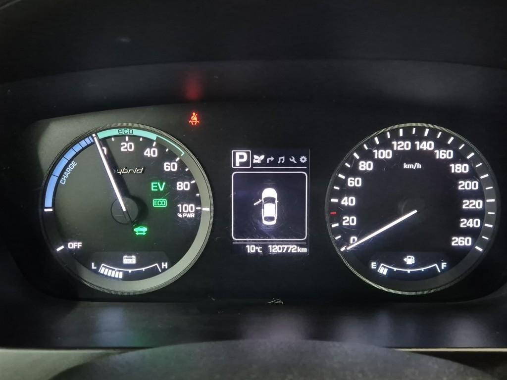 HYUNDAI Sonata - Vista 6