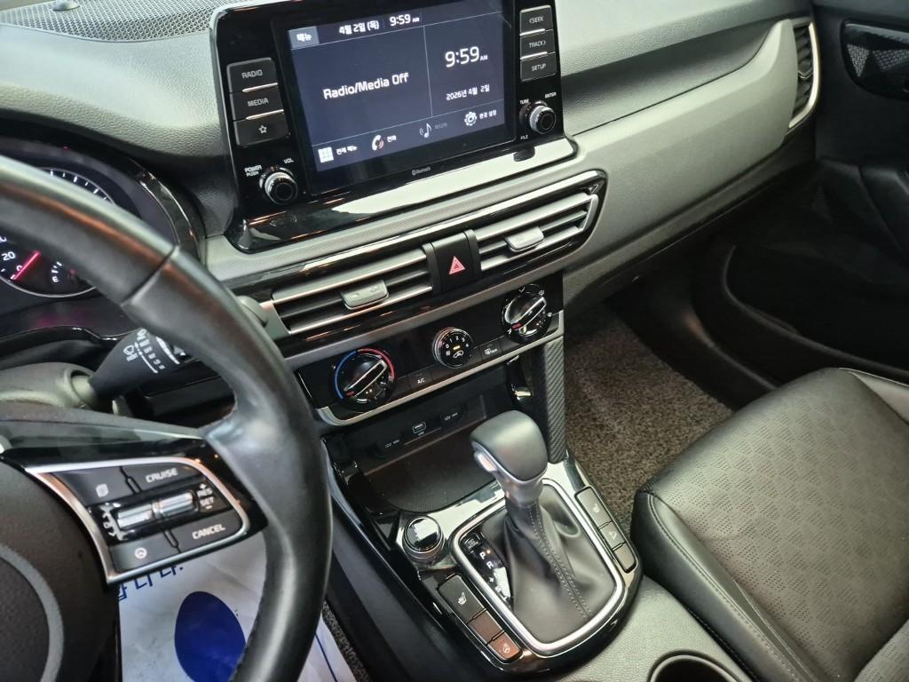 KIA Seltos - Vista 10