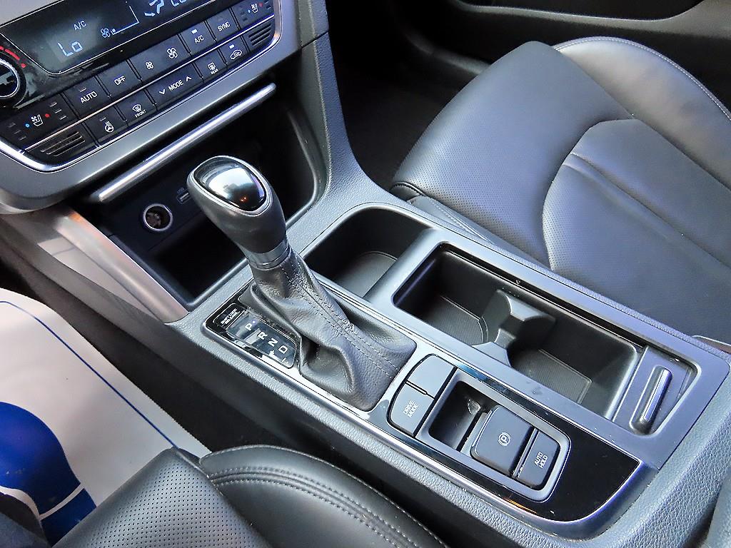 HYUNDAI Sonata - Vista 10