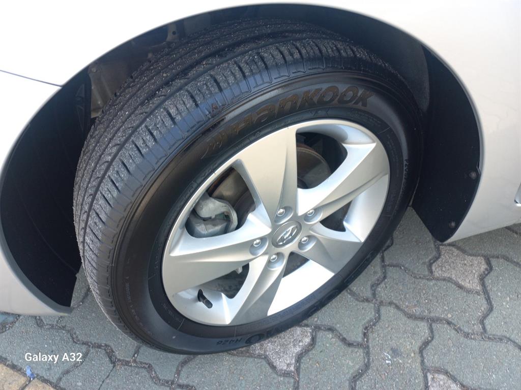 HYUNDAI Avante 2014 Gris - Importación desde Corea - HF Imports Iquique - Foto 18