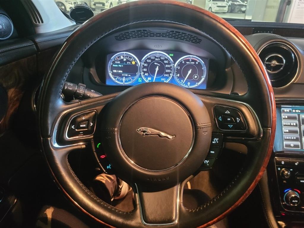 Jaguar XJ 2013 Blanco - Importación desde Corea - HF Imports Iquique - Foto 14