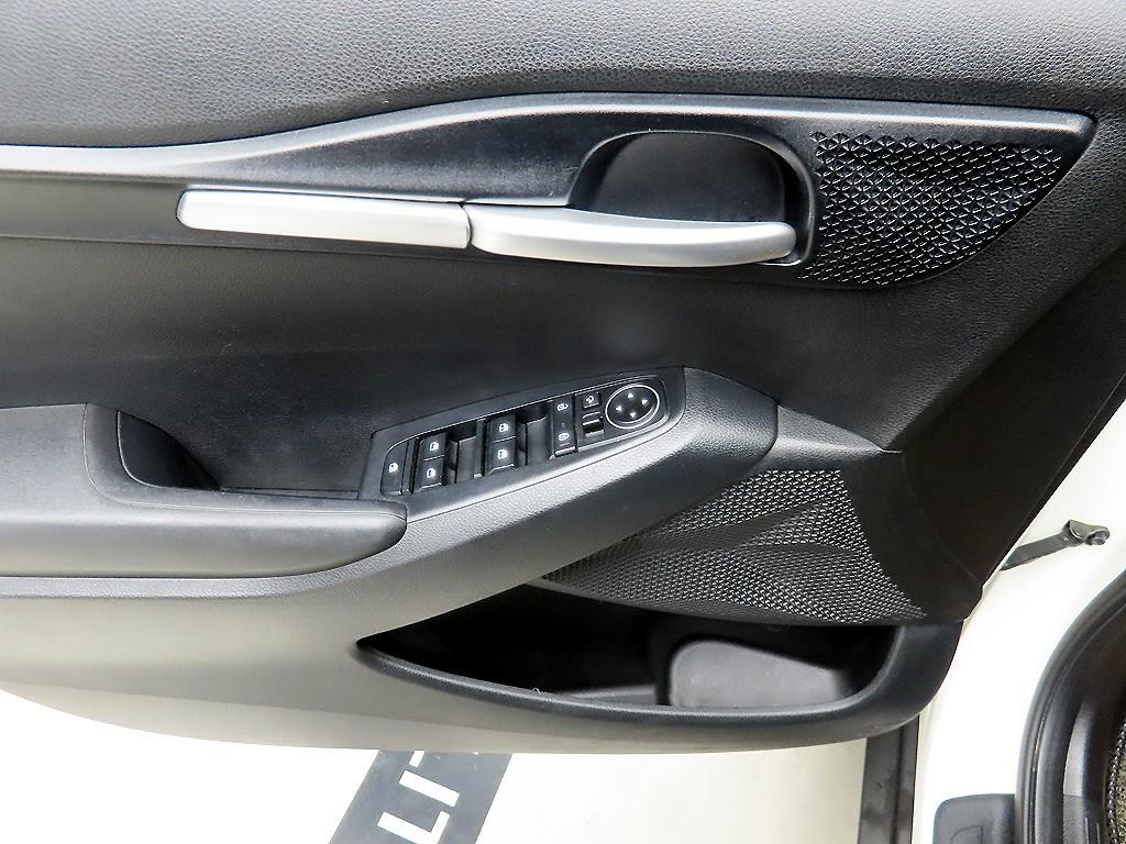 KIA Seltos - Vista 11