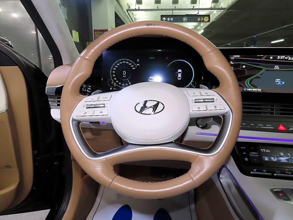 HYUNDAI Grandeur - Vista 9