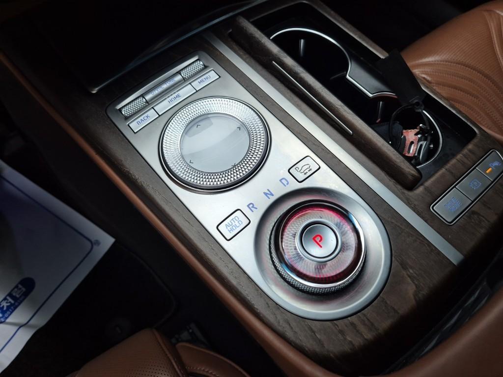 Genesis G80 - Vista 8