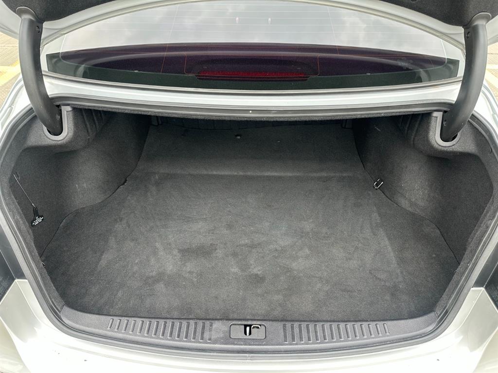 HYUNDAI Genesis 2013 Gris - Importación desde Corea - HF Imports Iquique - Foto 18