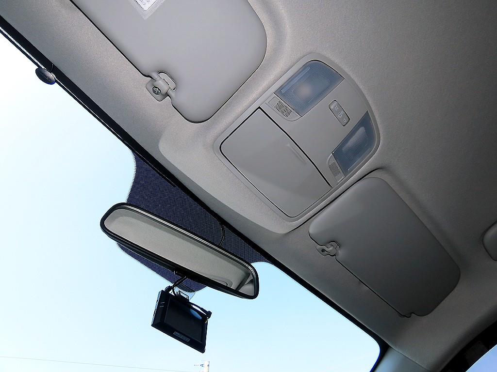 KIA Stonic 2019 Blanco - Importación desde Corea - HF Imports Iquique - Foto 16