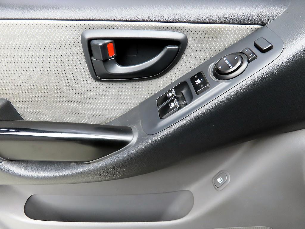 HYUNDAI Starex - Vista 11