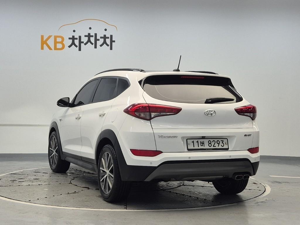 HYUNDAI Tucson - Vista 4