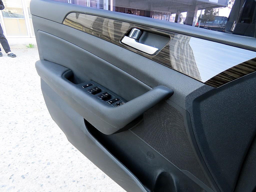 HYUNDAI Sonata - Vista 11