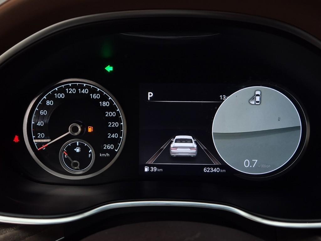 Genesis G80 - Vista 6