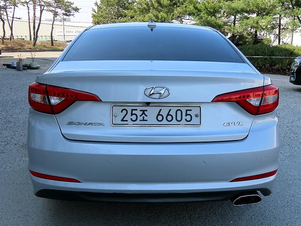 HYUNDAI Sonata - Vista 4