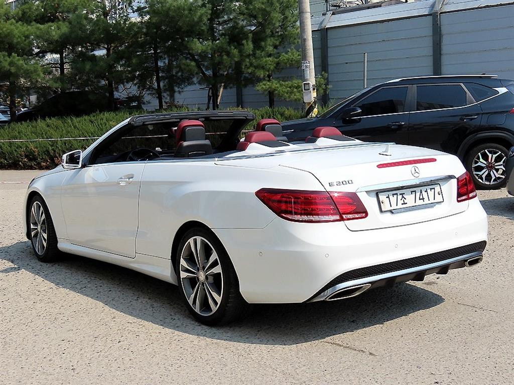 Mercedes Benz E class - Vista 7