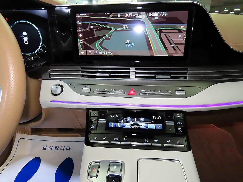 HYUNDAI Grandeur - Vista 11