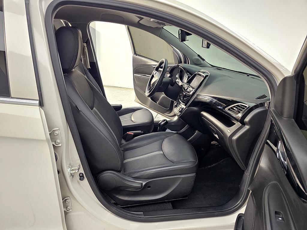 Chevrolet Spark - Vista 11