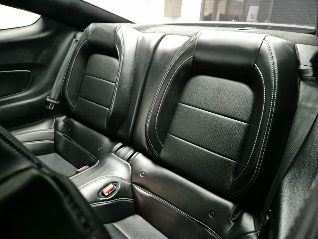 Ford Mustang - Vista 8