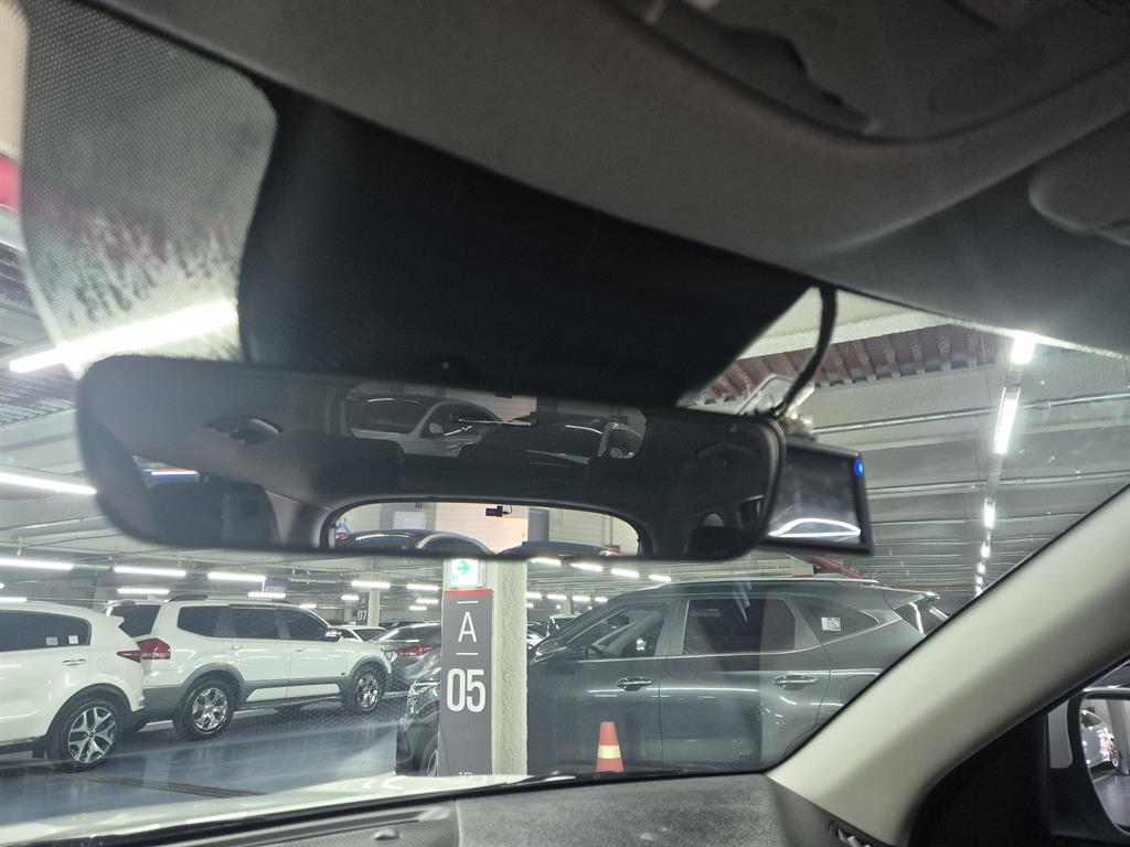 KIA Seltos - Vista 12