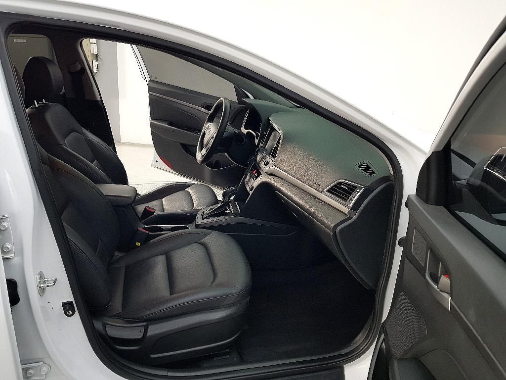 HYUNDAI Avante 2018 Blanco - Importación desde Corea - HF Imports Iquique - Foto 15