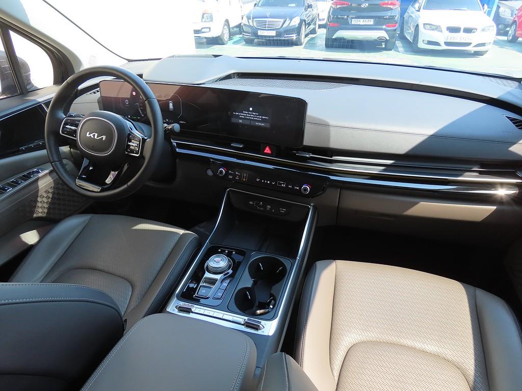 KIA Carnival - Vista 5