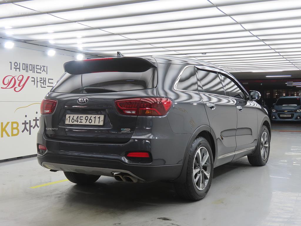 KIA Sorento - Vista 4