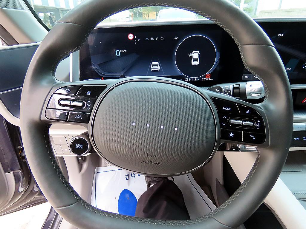 HYUNDAI Ioniq 6 - Vista 8