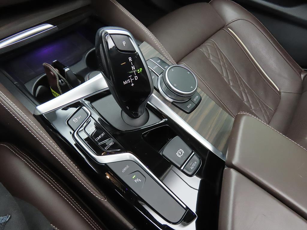 BMW 5 Series 2020 Negro - Importación desde Corea - HF Imports Iquique - Foto 15