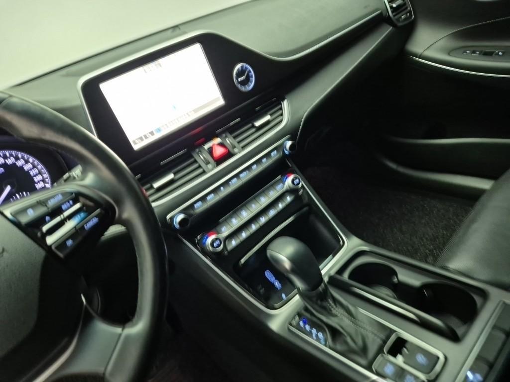 HYUNDAI Grandeur - Vista 10