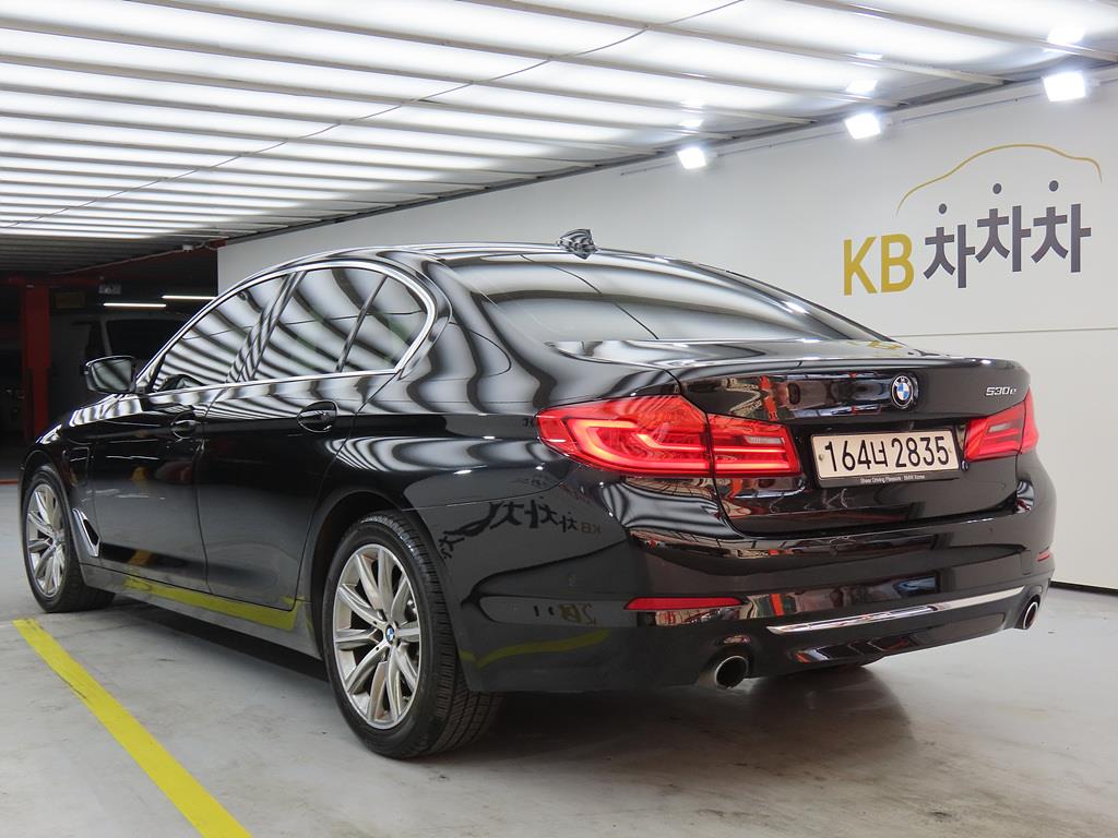 BMW 5 Series - Vista 3