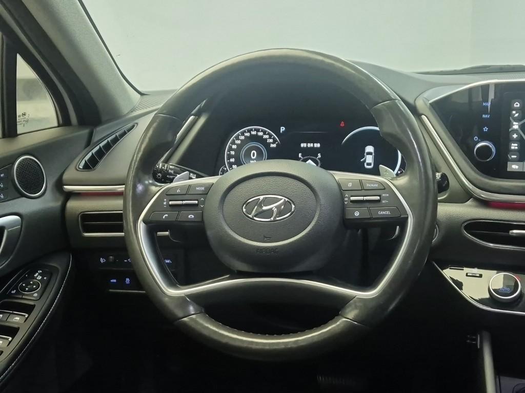 HYUNDAI Sonata - Vista 9
