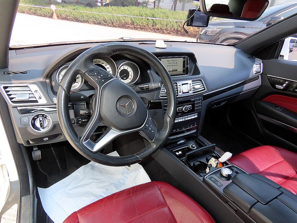 Mercedes Benz E class - Vista 12