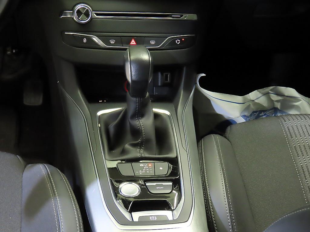 Peugeot 308 - Vista 12