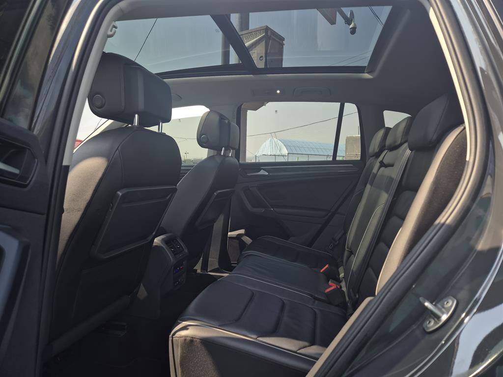 Volkswagen Tiguan - Vista 10