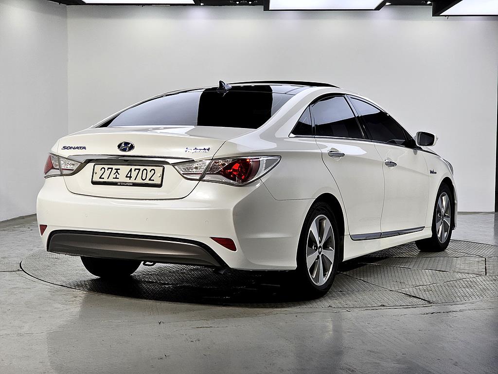 HYUNDAI Sonata - Vista 4