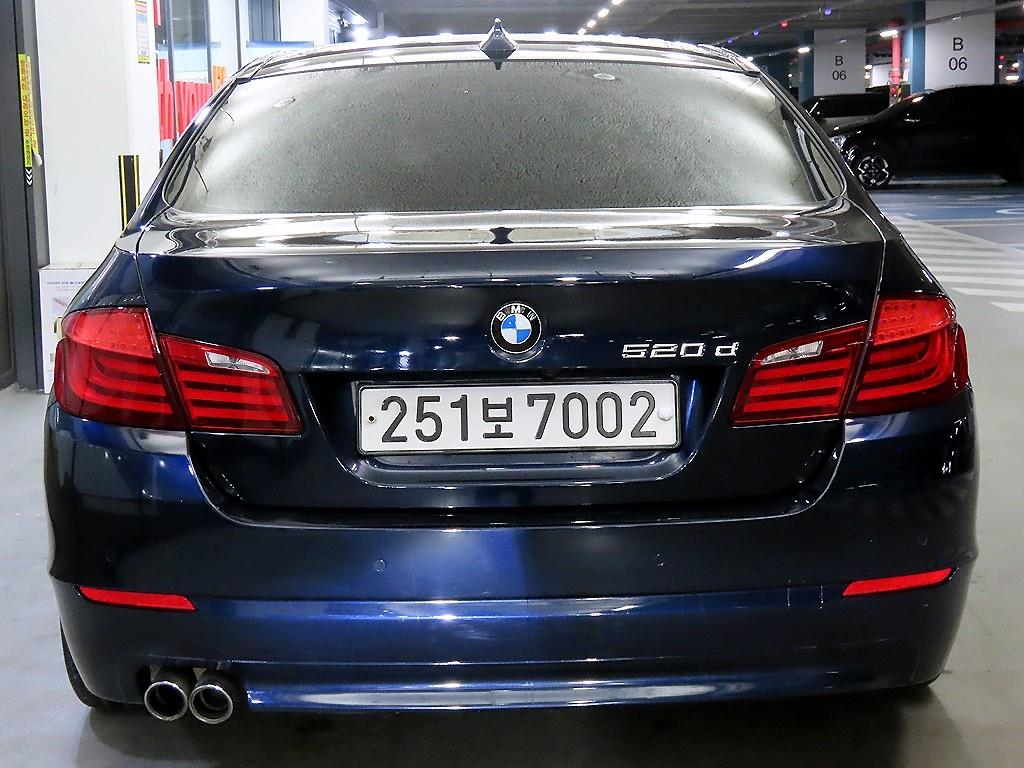 BMW 5 Series - Vista 5
