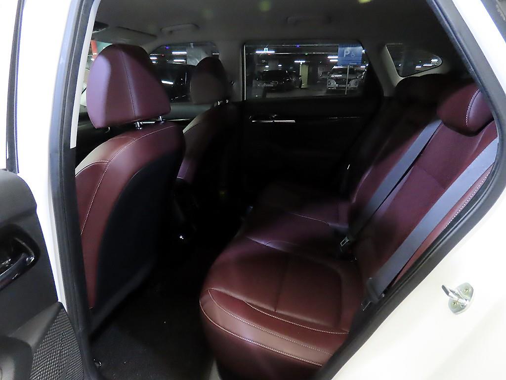 KIA Seltos - Vista 7