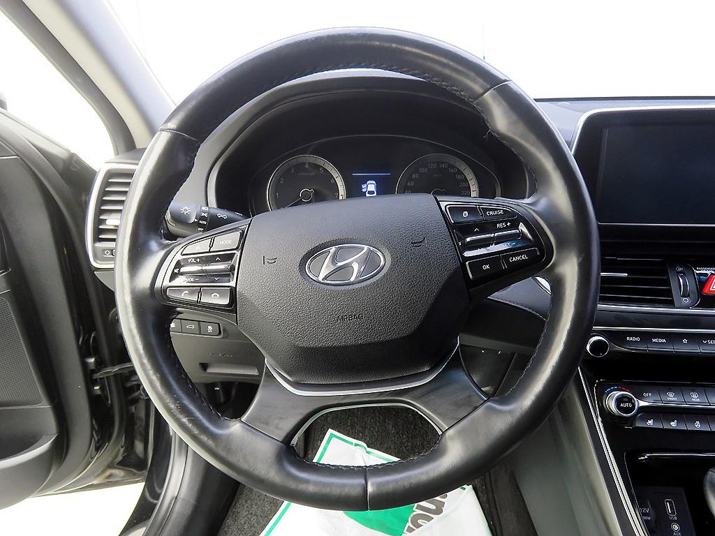 HYUNDAI Grandeur - Vista 11