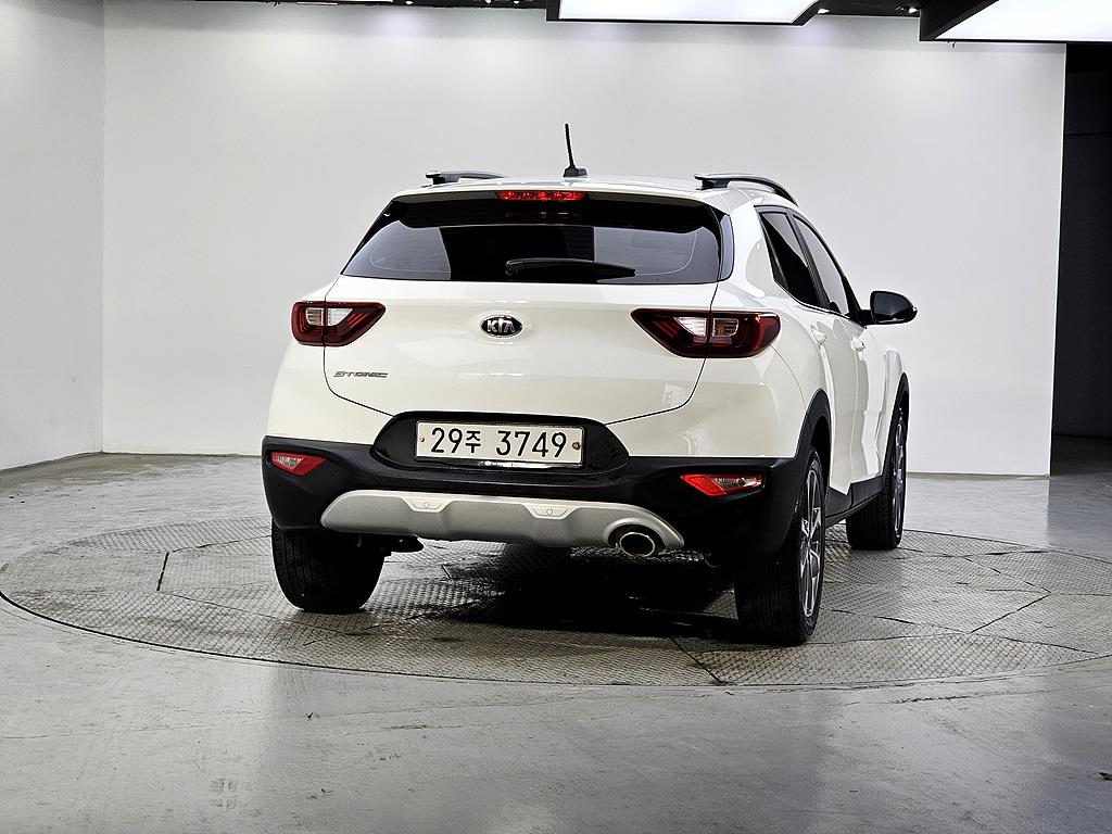 KIA Stonic - Vista 3