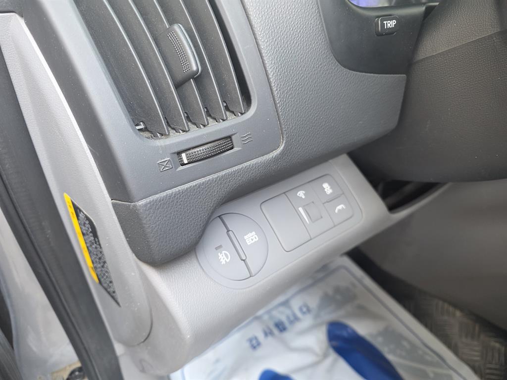 HYUNDAI Starex 2018 Plateado - Importación desde Corea - HF Imports Iquique - Foto 14