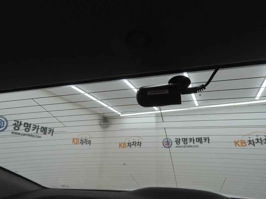 HYUNDAI Avante 2018 Blanco - Importación desde Corea - HF Imports Iquique - Foto 17