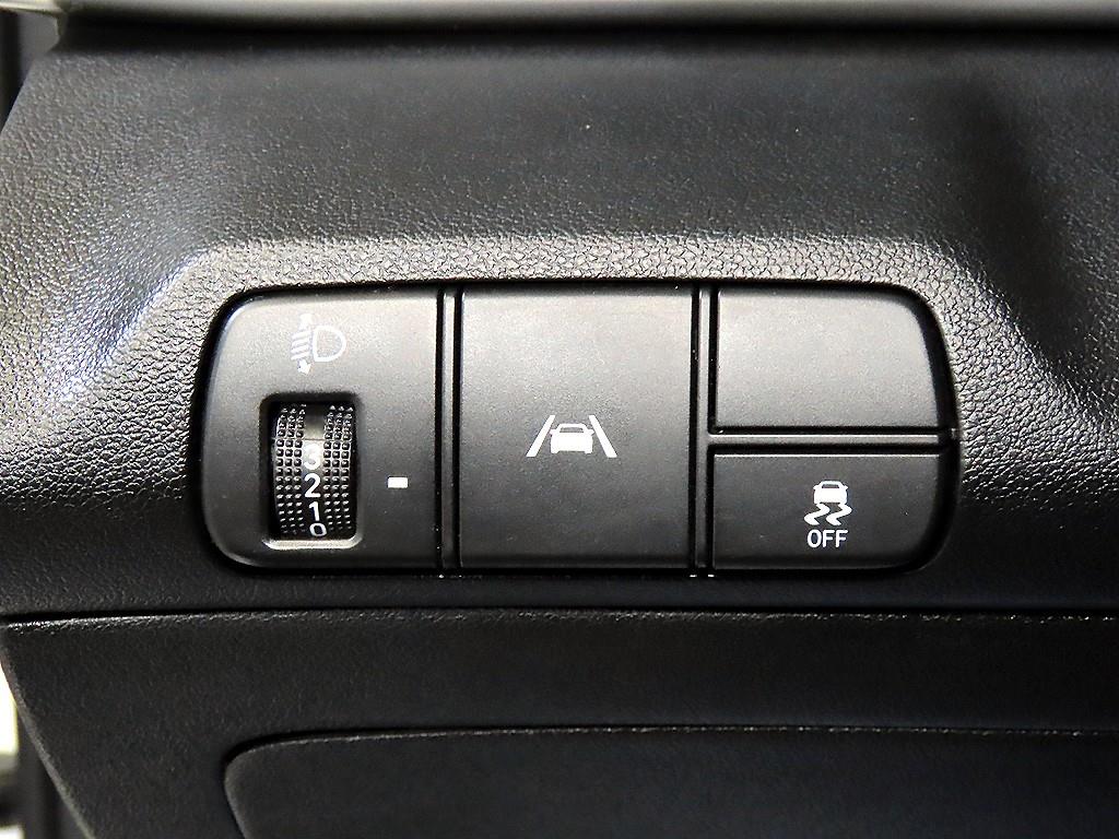 HYUNDAI Avante 2023 Blanco - Importación desde Corea - HF Imports Iquique - Foto 16