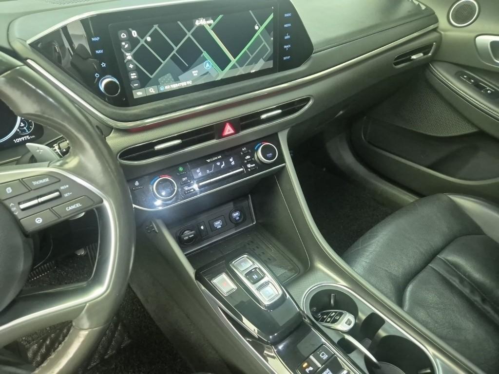 HYUNDAI Sonata - Vista 10