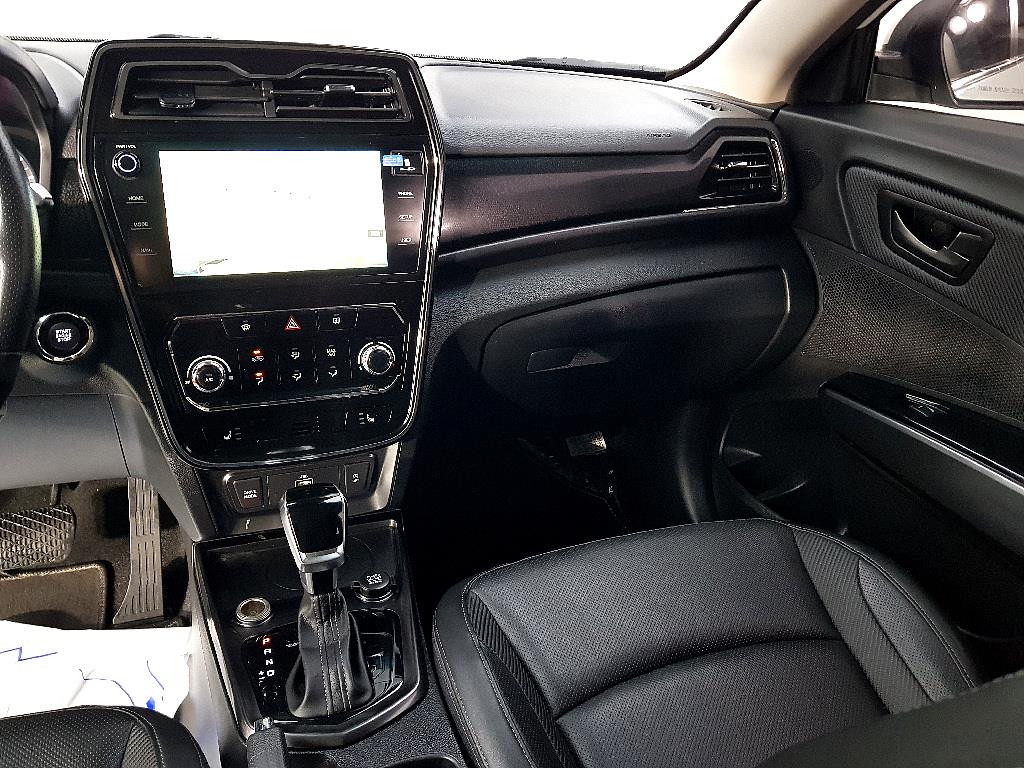 Ssangyong Tivoli - Vista 10