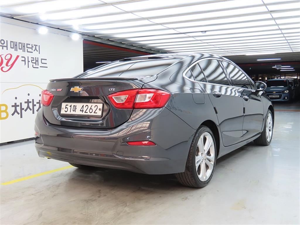 Chevrolet Cruise - Vista 4