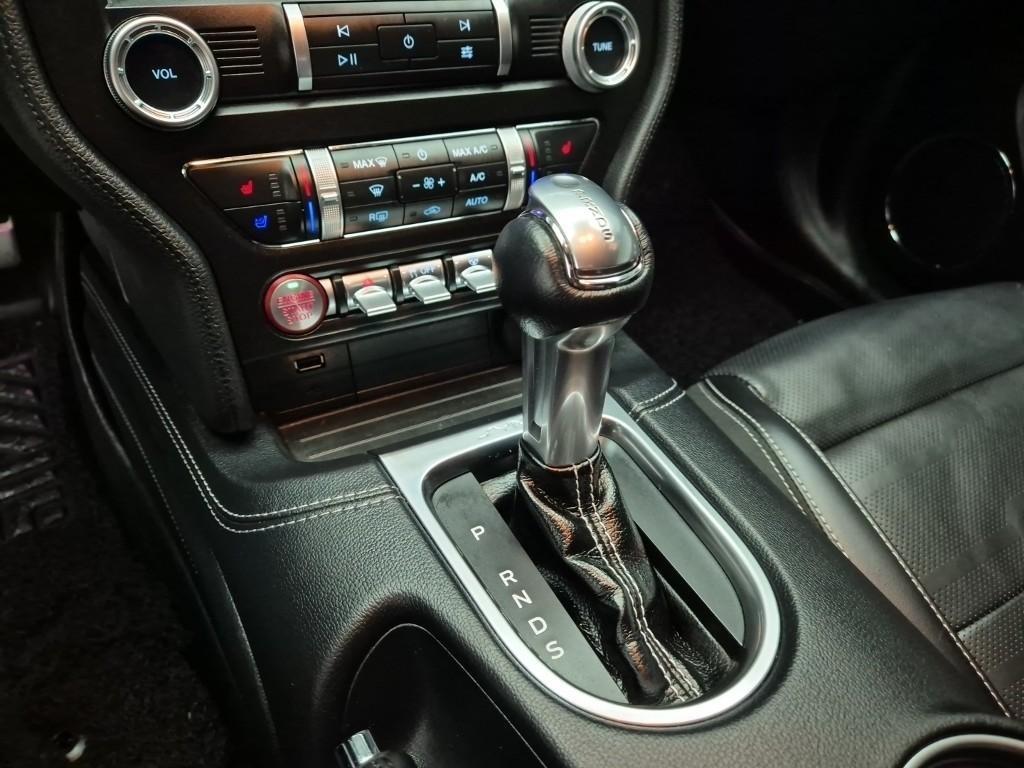 Ford Mustang 2021 Negro - Importación desde Corea - HF Imports Iquique - Foto 16